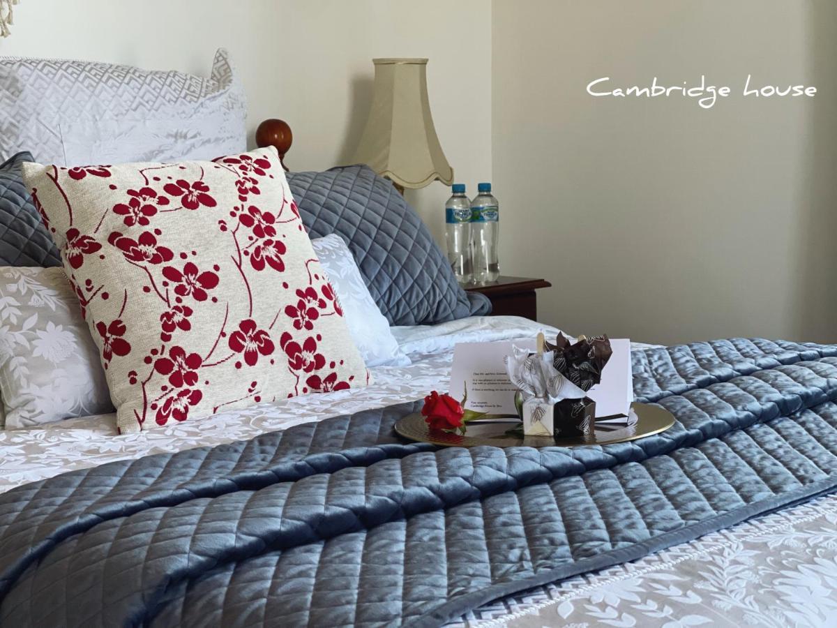 Cambridge House Breakfast & Bed Bed & Breakfast Geeveston Exterior photo